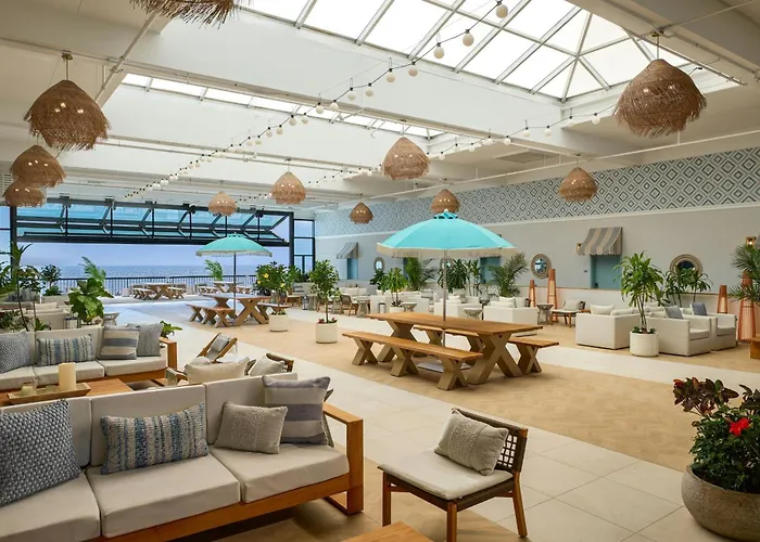 Hotel Ashore Oceanfront By Marriott