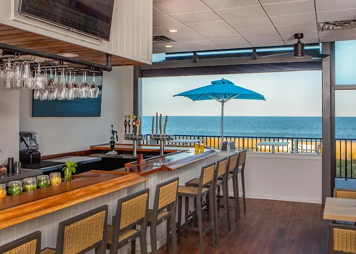 Hotel Ashore Oceanfront By Marriott 3*
