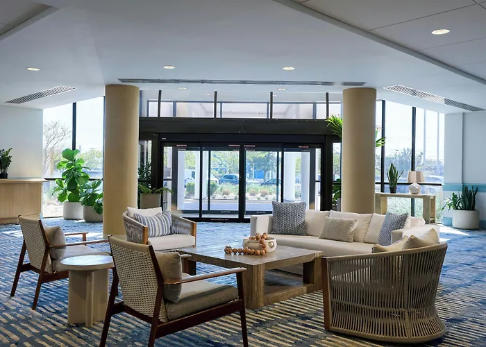 Hotel Ashore Oceanfront By Marriott